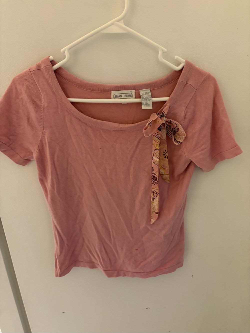 Y2K Jeanne Pierre Pink Short Sleeve Scoop Neck Top with Bow